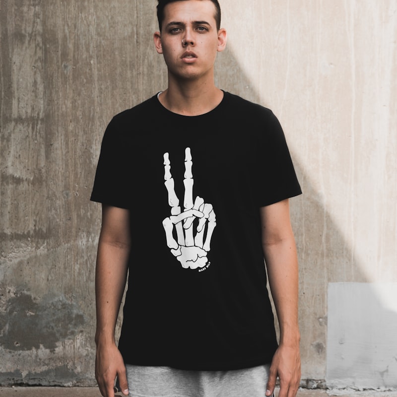 Mens Graphic Tee - Street Vibe